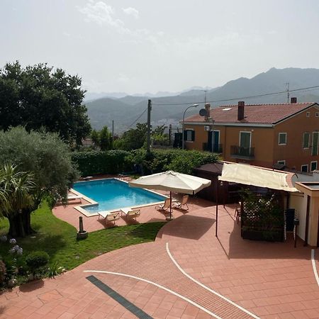 B&B La Rosa Salerno Exterior photo