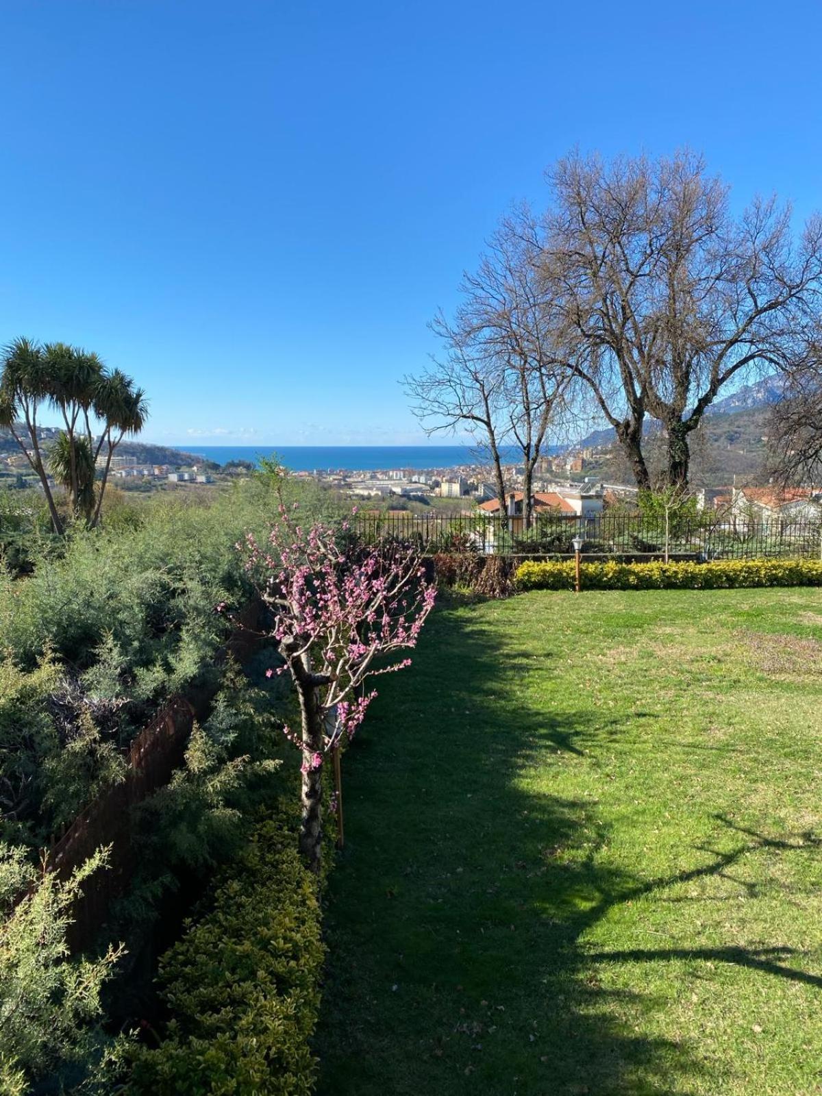 B&B La Rosa Salerno Exterior photo